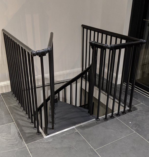 Landing banister spiral CLASSIC